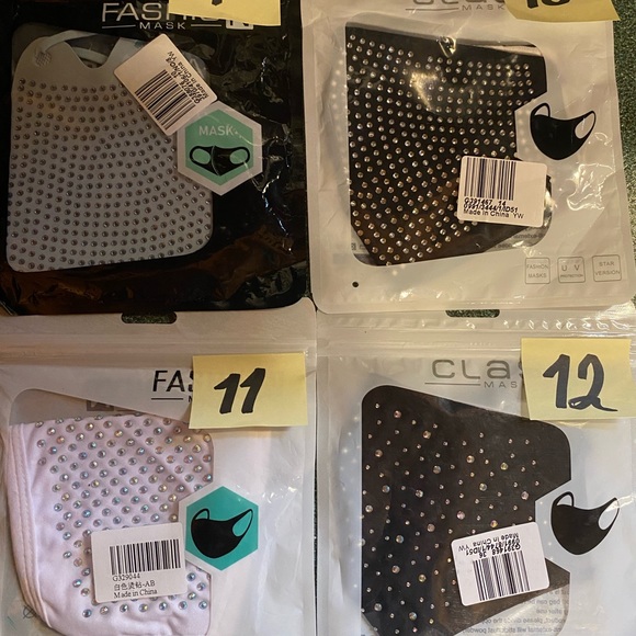 Fabulous sparkly masks - Picture 3 of 4